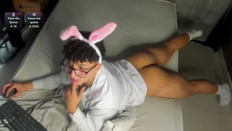 Valentin0 online show from 11.14.25