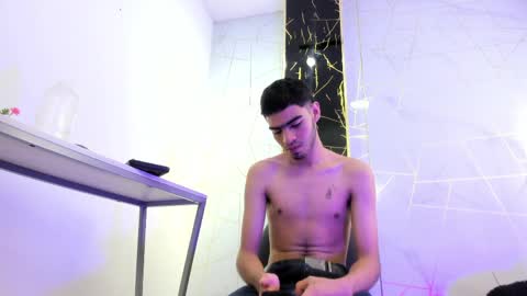 VALENTIN  online show from 04.21.26