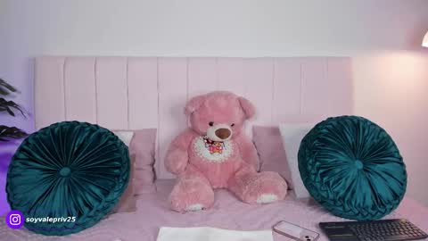 Valentina Torres online show from 11.04.25