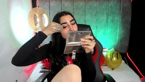 Snapshot of valentina_asmodea chatting on 12.03.24 VALENTINA online show from 12.03.24