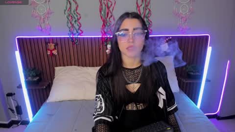 Snapshot of valentina_asmodea chatting on 12.24.24 VALENTINA online show from 12.24.24