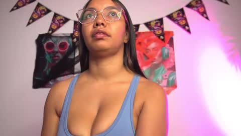 Snapshot of valentina_king18 chatting on 10.21.25 VALENTINA online show from 10.21.25