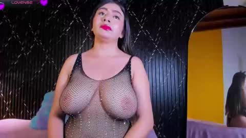 Valentina online show from 10.04.25