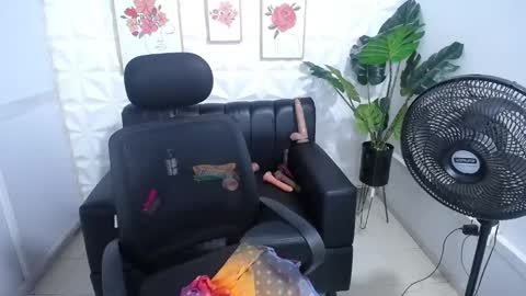 Valentina  online show from 02.22.25