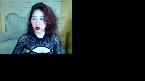 Snapshot of valentina_r_ chatting on 10.21.25 Valentina online show from 10.21.25