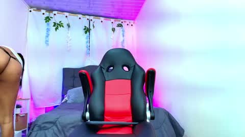 valentina_y_sneiderr online show from 06.30.26