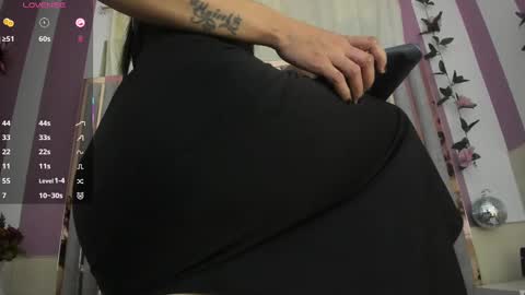 VALENTINA online show from 10.17.25