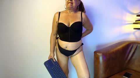 Ana online show from 11.04.25