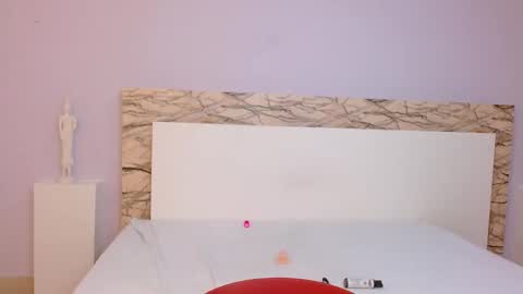 valentinamontoya online show from 01.24.25