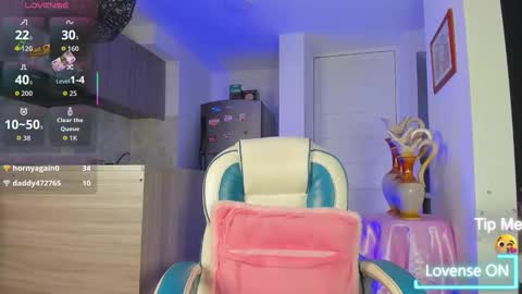 valentinaone1 online show from 10.24.25