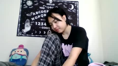 ValentineKitty online show from 12.23.24