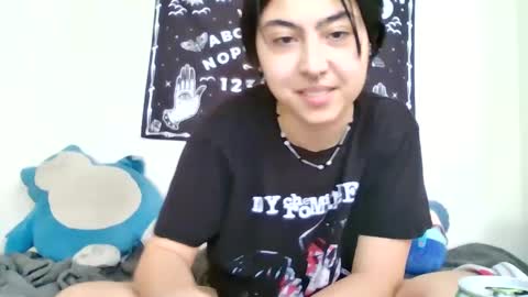 ValentineKitty online show from 12.24.24