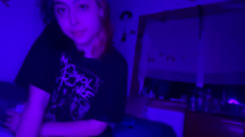 ValentineKitty online show from 11.21.25