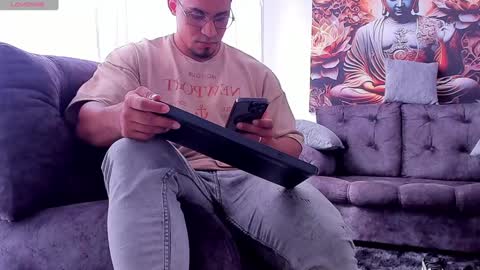 Snapshot of valentino_dossantos chatting on 12.21.24 online show from 12.21.24