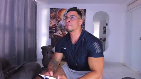 Snapshot of valentino_dossantos chatting on 01.31.25 online show from 01.31.25