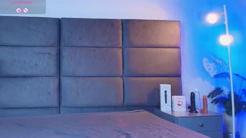 Snapshot of valentino_moon chatting on 02.26.26 valentino moon online show from 02.26.26