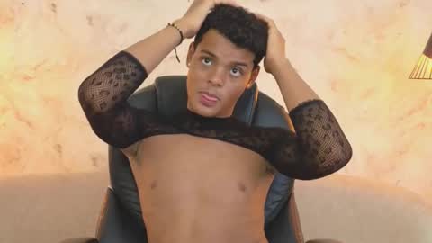 valentino_thompson online show from 09.27.25