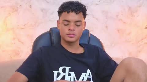 valentino_thompson online show from 10.13.25