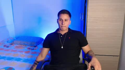 VALENTINO online show from 04.17.26