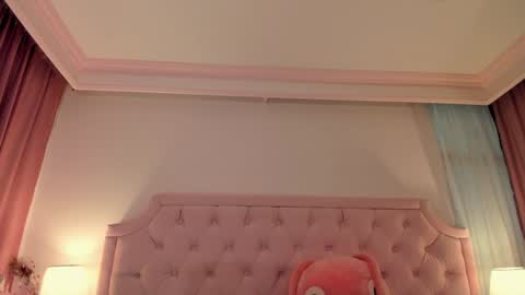 Snapshot of valentoro1 chatting on 01.08.25 Vale Toro online show from 01.08.25