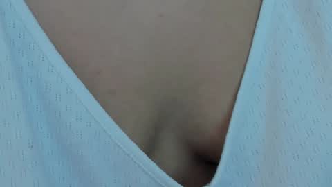 Snapshot of valentoro1 chatting on 01.10.25 Vale Toro online show from 01.10.25