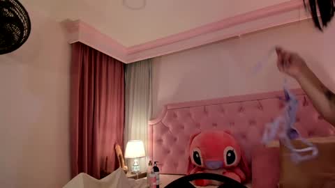 Snapshot of valentoro1 chatting on 01.19.25 Vale Toro online show from 01.19.25