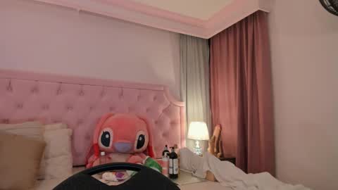 Snapshot of valentoro1 chatting on 02.14.25 Vale Toro online show from 02.14.25