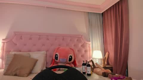 Snapshot of valentoro1 chatting on 02.17.25 Vale Toro online show from 02.17.25