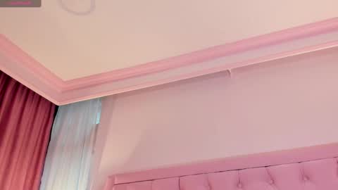 Snapshot of valentoro1 chatting on 02.19.25 Vale Toro online show from 02.19.25