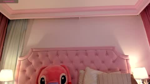 Snapshot of valentoro1 chatting on 02.20.25 Vale Toro online show from 02.20.25