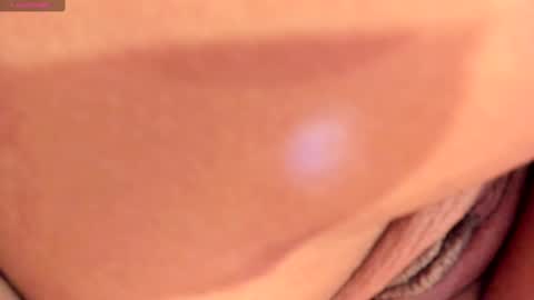 Snapshot of valentoro1 chatting on 02.23.25 Vale Toro online show from 02.23.25