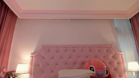 Snapshot of valentoro1 chatting on 02.24.25 Vale Toro online show from 02.24.25