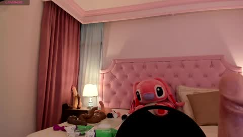 Snapshot of valentoro1 chatting on 03.09.25 Vale Toro online show from 03.09.25