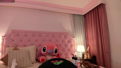 Snapshot of valentoro1 chatting on 03.12.25 Vale Toro online show from 03.12.25