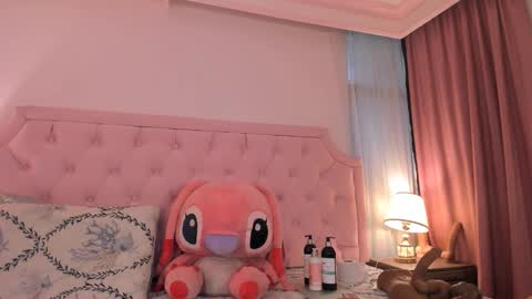 Snapshot of valentoro1 chatting on 09.24.25 Vale Toro online show from 09.24.25