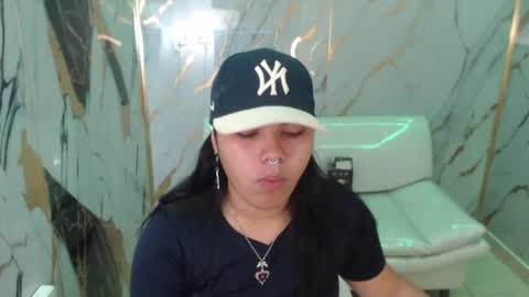 valeri_harpers4 online show from 11.18.25