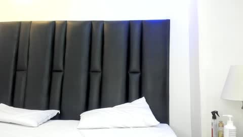 valeri_tafur online show from 01.11.25