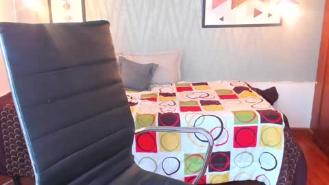 Snapshot of valeria_rossi7 chatting on 12.26.24 Valeria online show from 12.26.24