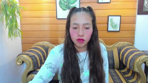 Snapshot of valeria_rossi7 chatting on 12.28.24 Valeria online show from 12.28.24