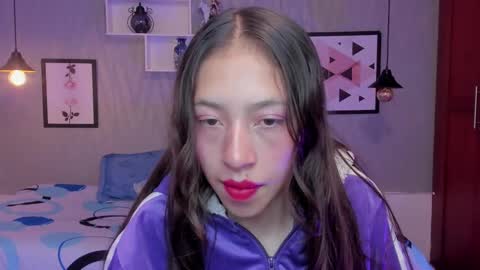 Snapshot of valeria_rossi7 chatting on 02.17.25 Valeria online show from 02.17.25