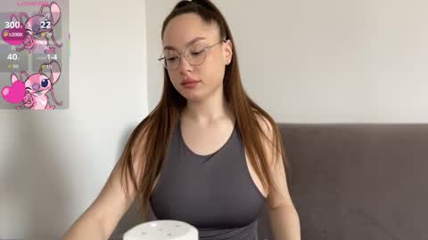 Snapshot of valeria_vibe chatting on 05.02.26 valeria_vibe online show from 05.02.26