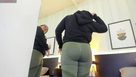 Valeria online show from 02.22.25