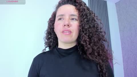 Valeria online show from 10.24.25