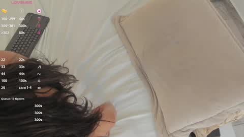 Valeria online show from 12.18.24