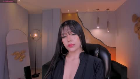 Snapshot of valeriariverax chatting on 10.24.25 Valeria online show from 10.24.25