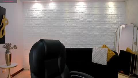 Snapshot of valeriariverax chatting on 11.02.25 Valeria online show from 11.02.25