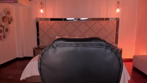 Snapshot of valeriariverax chatting on 11.04.25 Valeria online show from 11.04.25