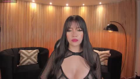 Snapshot of valeriariverax chatting on 11.07.25 Valeria online show from 11.07.25