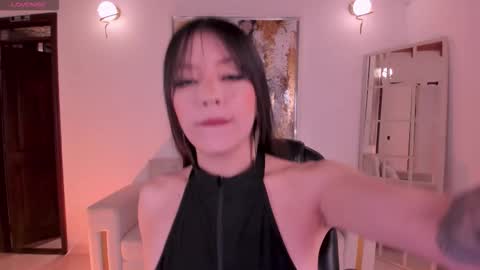 Valeria online show from 12.18.25