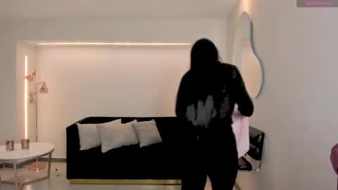 VALERIA ROSSI  online show from 01.14.26